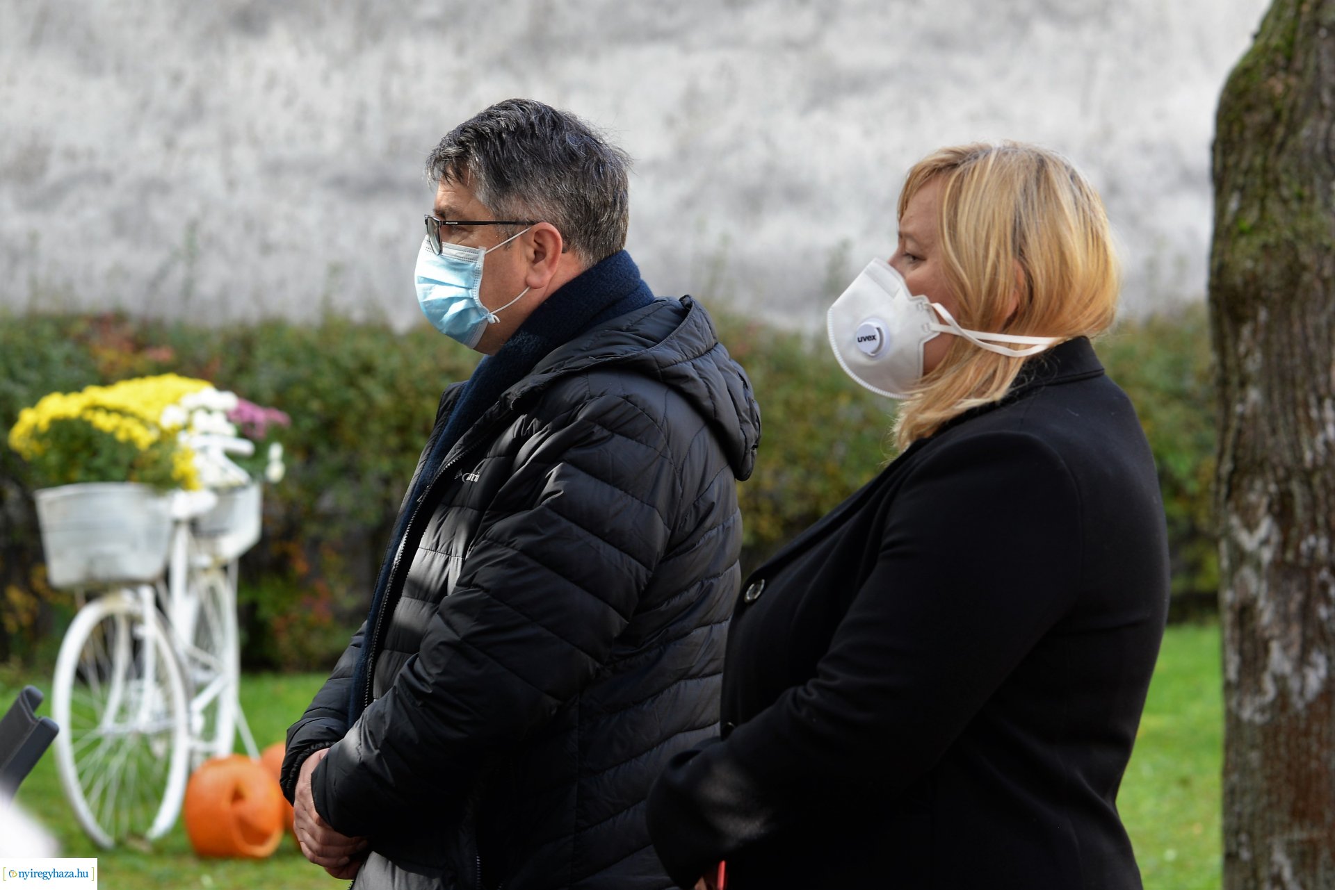 Közös gyertyagyújtás a Szociális Gondozási Központ  Pacsirta utcai intézményében