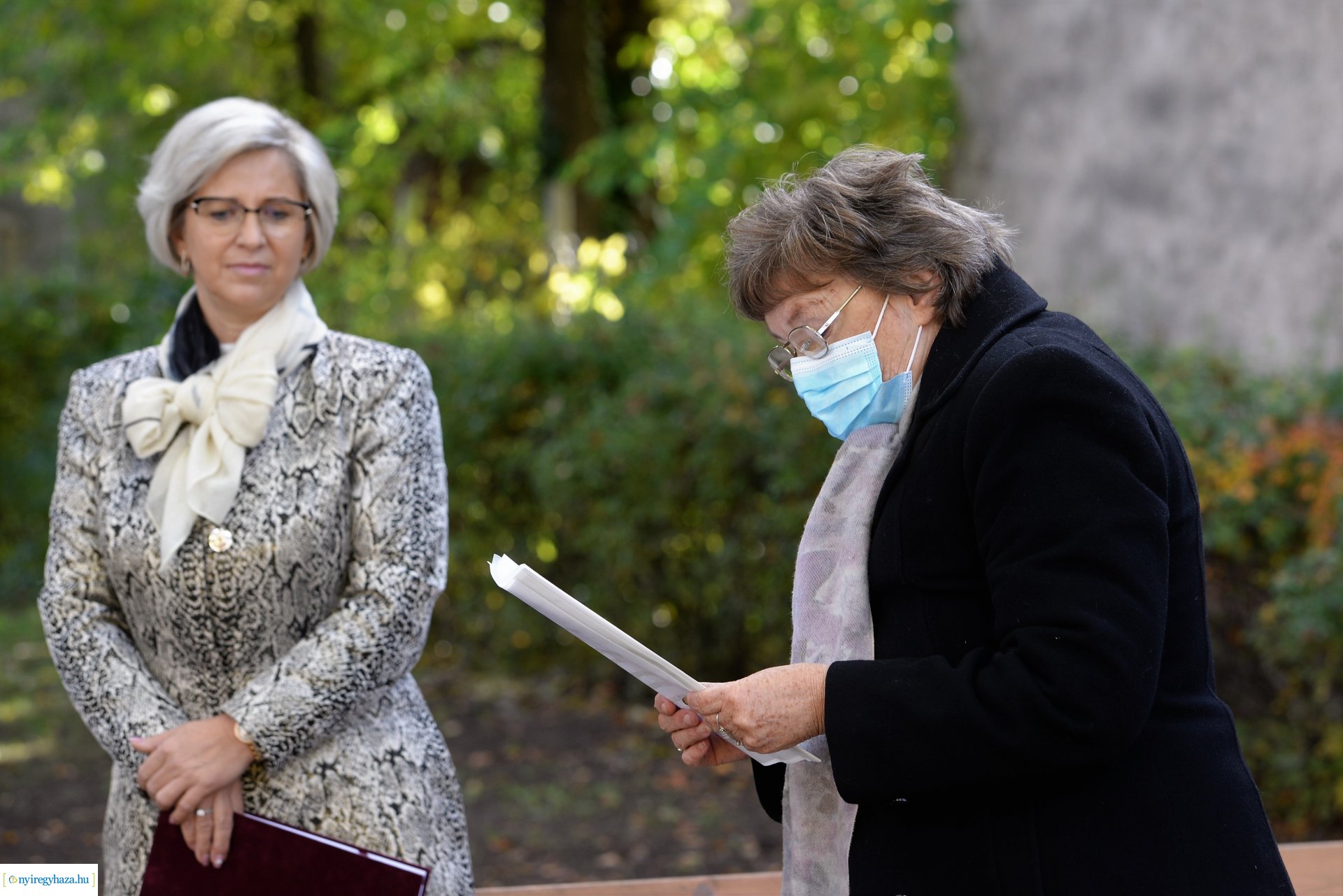 Közös gyertyagyújtás a Szociális Gondozási Központ  Pacsirta utcai intézményében