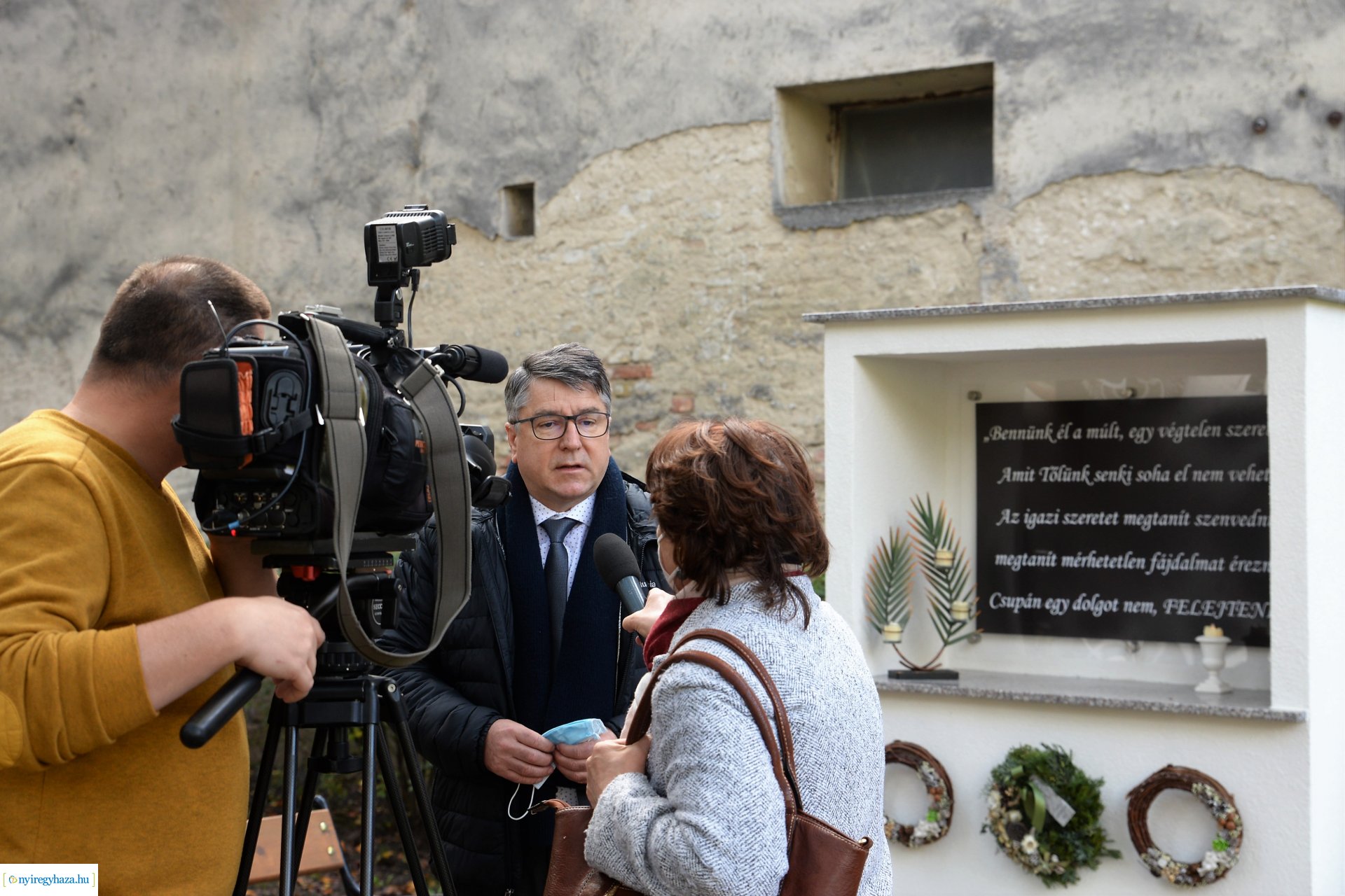 Közös gyertyagyújtás a Szociális Gondozási Központ  Pacsirta utcai intézményében