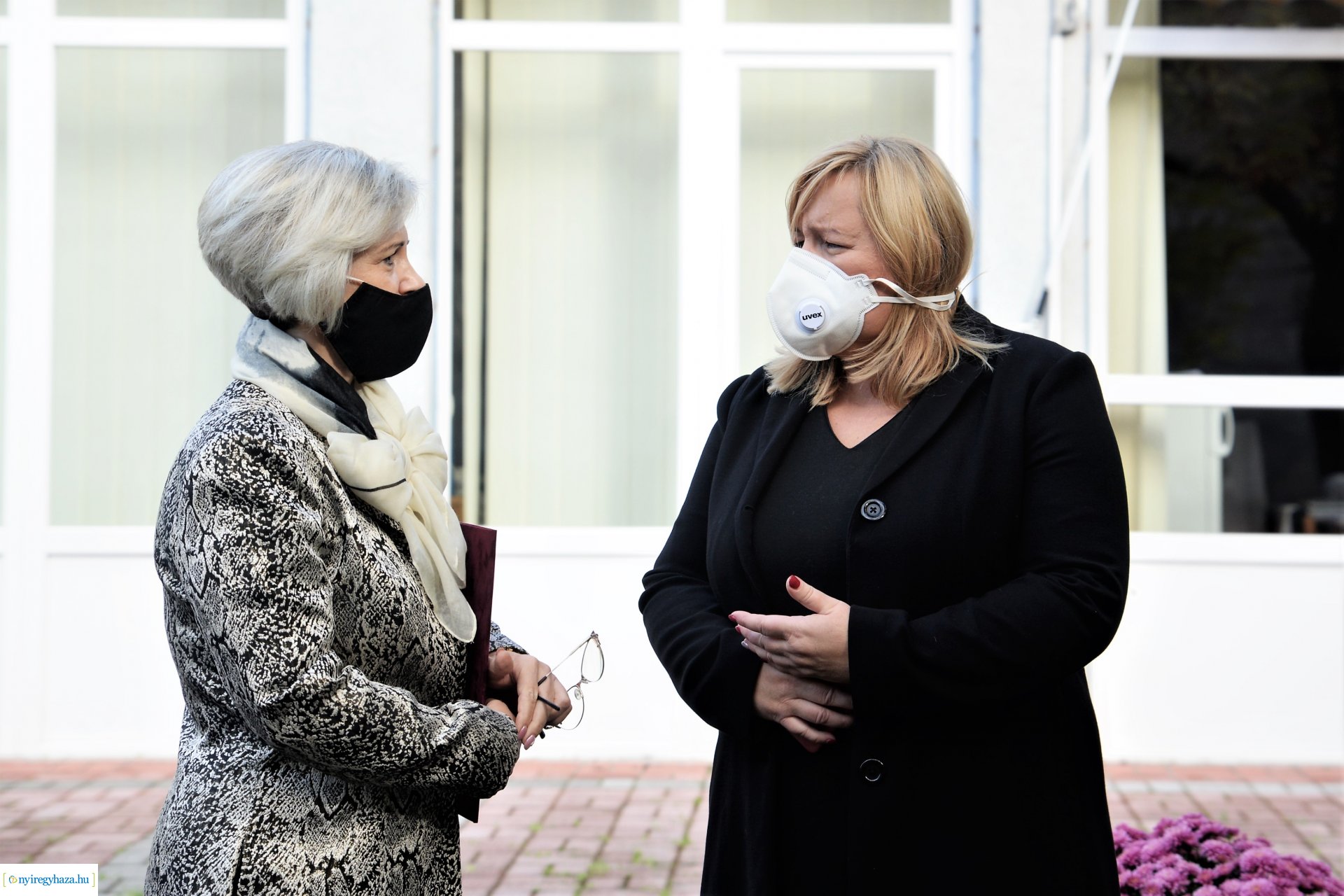 Közös gyertyagyújtás a Szociális Gondozási Központ  Pacsirta utcai intézményében