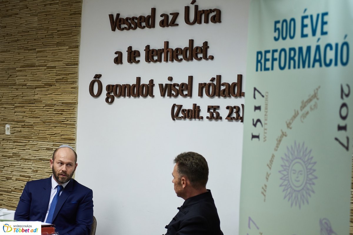 Közös gyökereink és a megváltás fénye - 2019