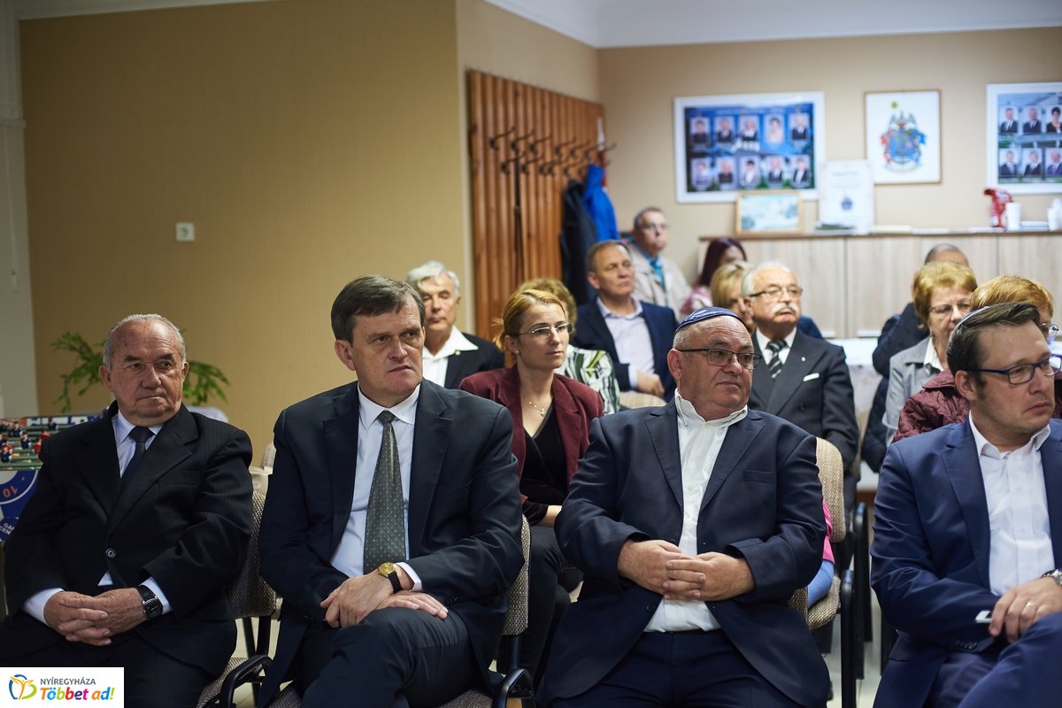 Közös gyökereink és a megváltás fénye - 2019