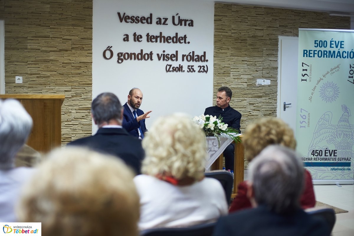 Közös gyökereink és a megváltás fénye - 2019