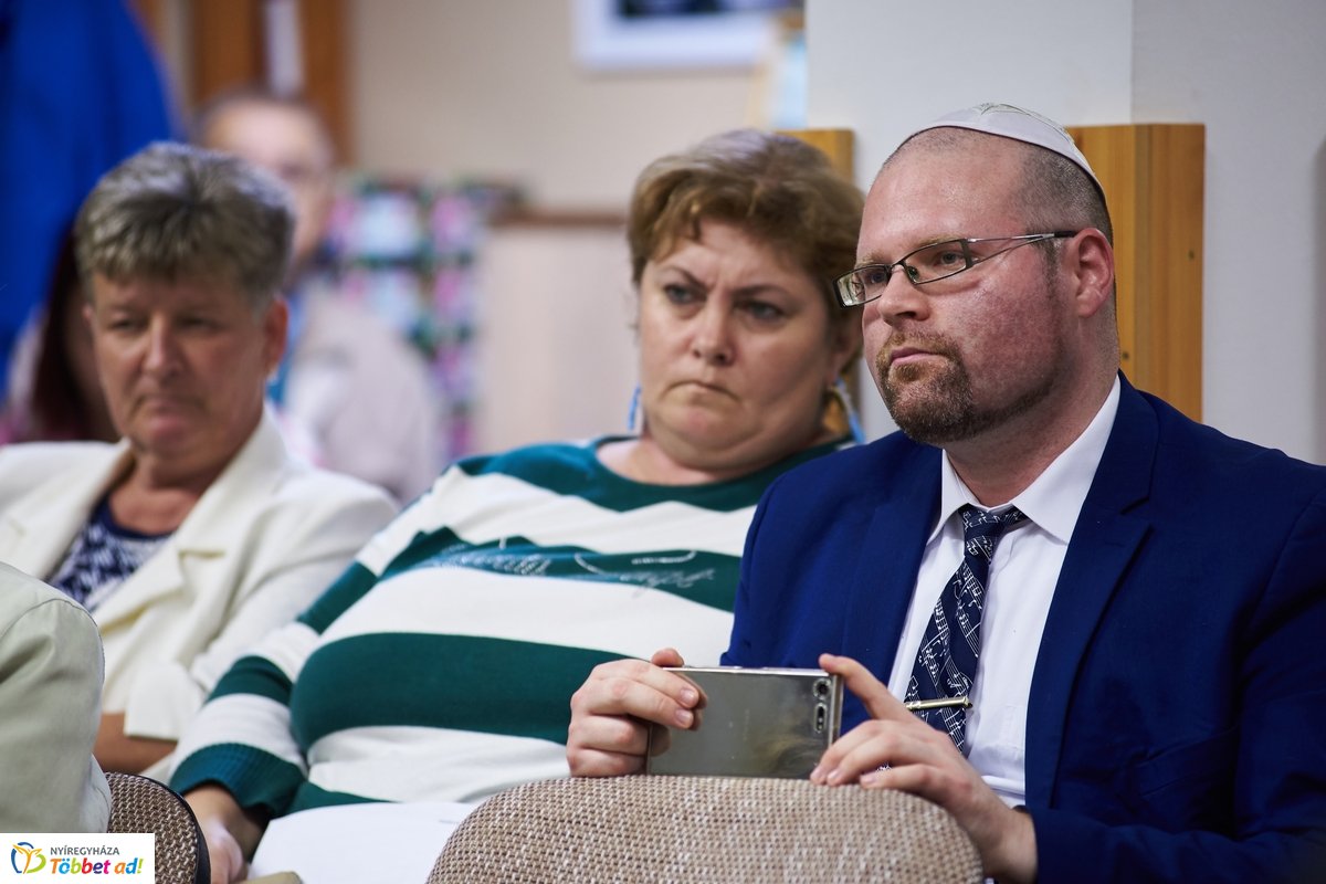 Közös gyökereink és a megváltás fénye - 2019