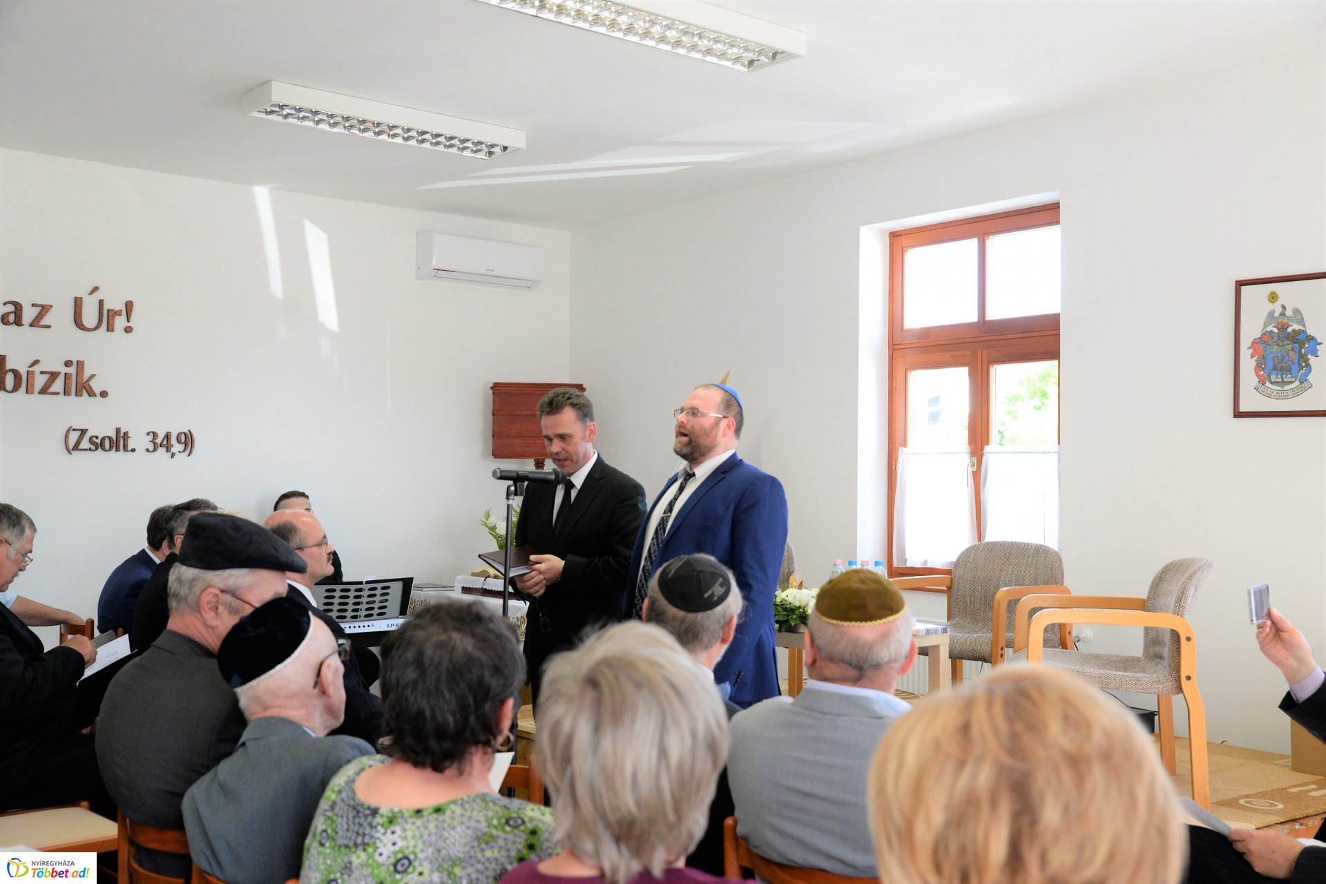 "Közös gyökereink és a megváltás fénye"