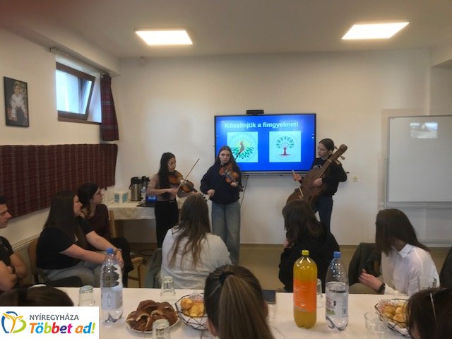 Közös gyökerek, közös jövő – Erdélyben és Moldvában jártak az Eötvös Gyakorlóiskola diákjai