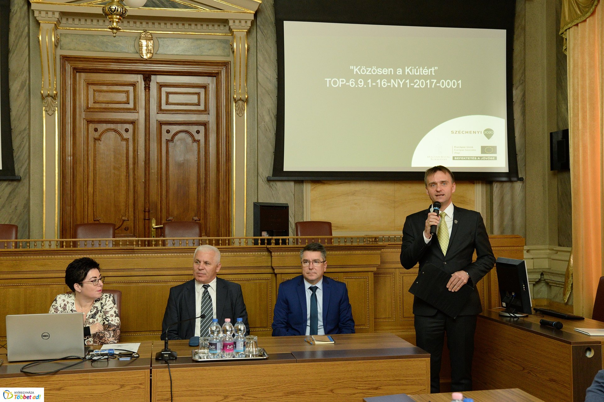 Közösen a kiútért - konferencia megnyitó