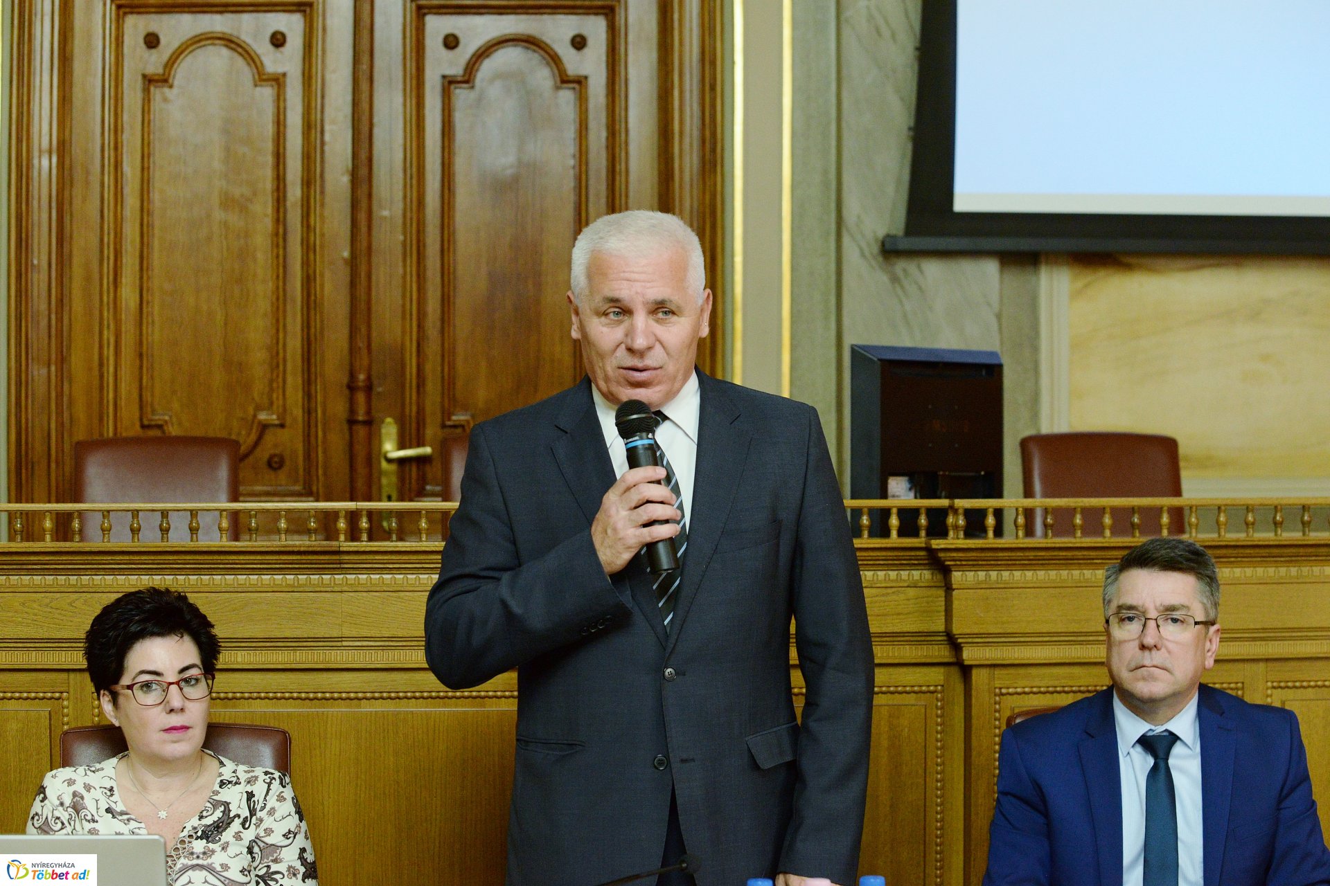 Közösen a kiútért - konferencia megnyitó