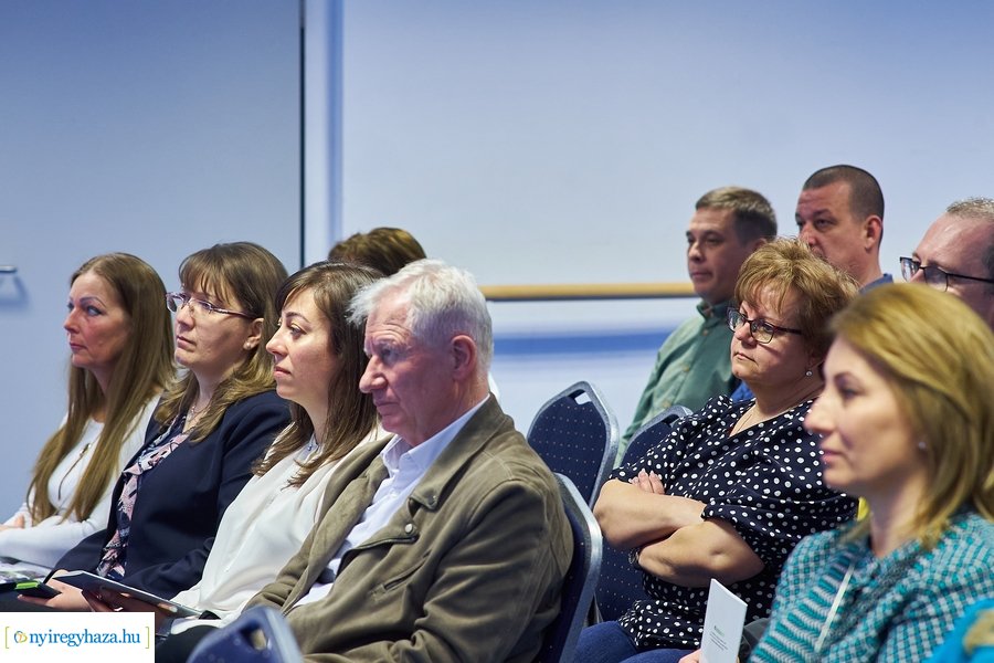 Közösen a kiútért - záró konferencia