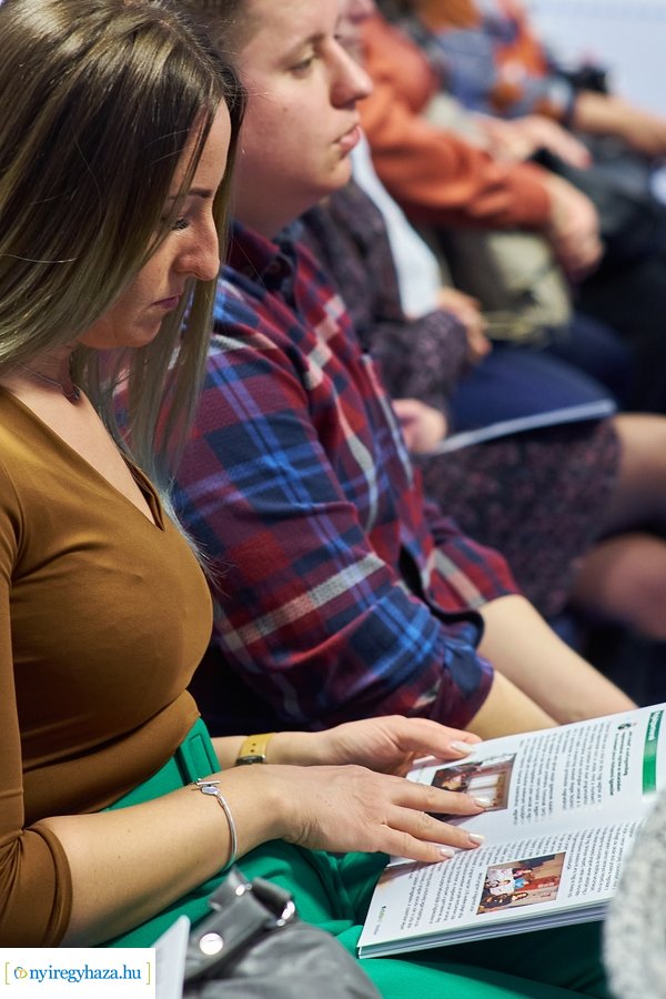 Közösen a kiútért - záró konferencia