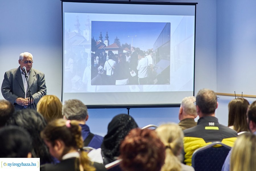 Közösen a kiútért - záró konferencia