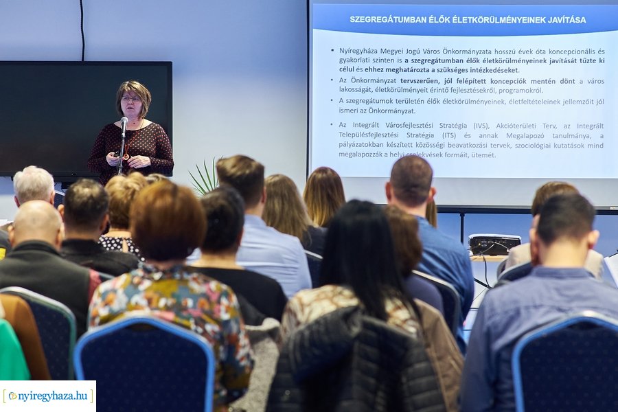 Közösen a kiútért - záró konferencia