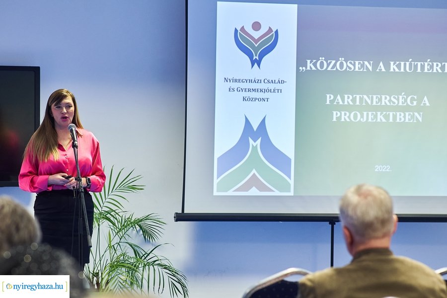 Közösen a kiútért - záró konferencia