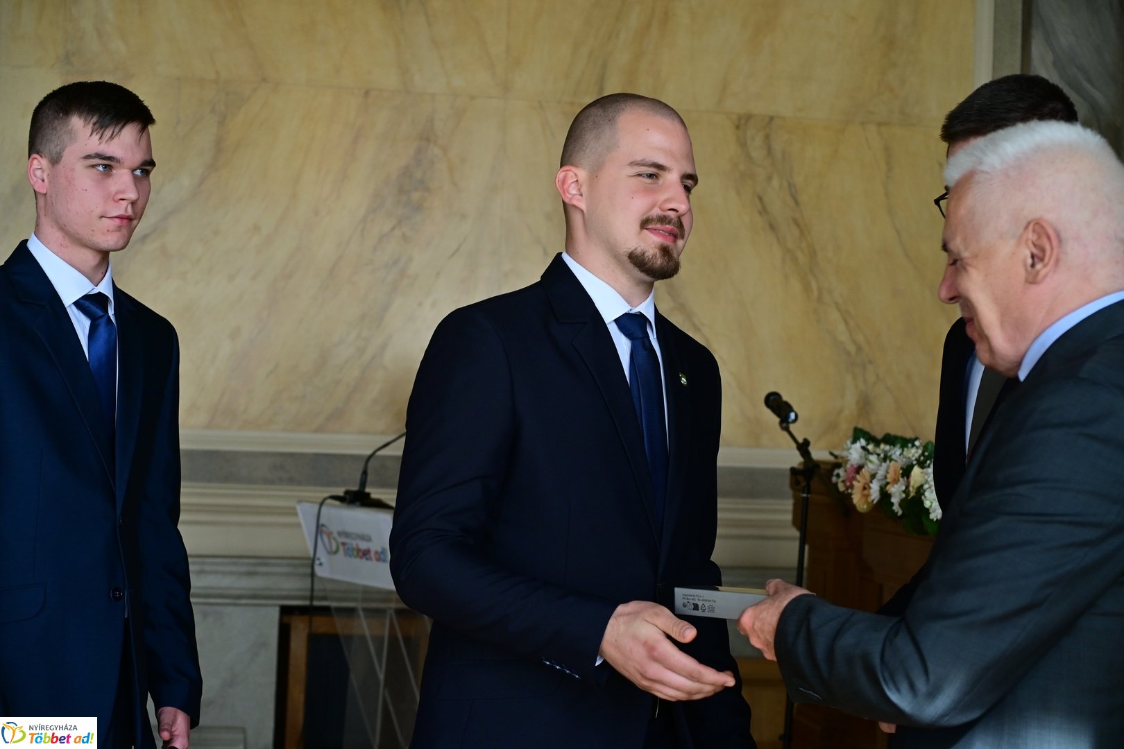 Központi ballagás Nyíregyházán 2025 áprilisában