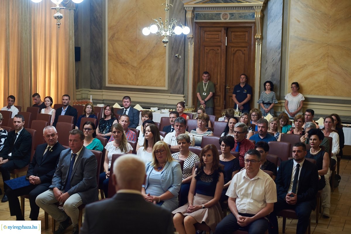 Közszolgálati Tisztviselők Napja 2020