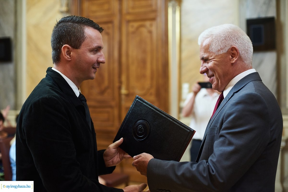 Közszolgálati Tisztviselők Napja 2020