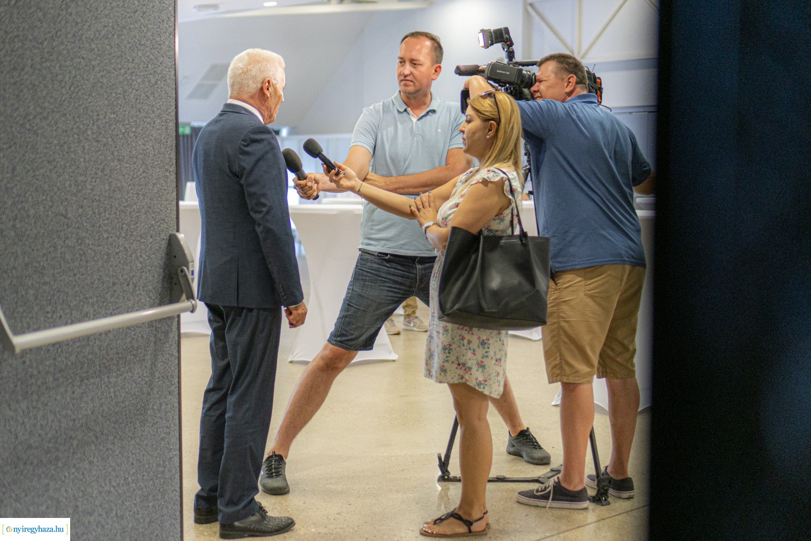 Közszolgálati Tisztviselők Napja