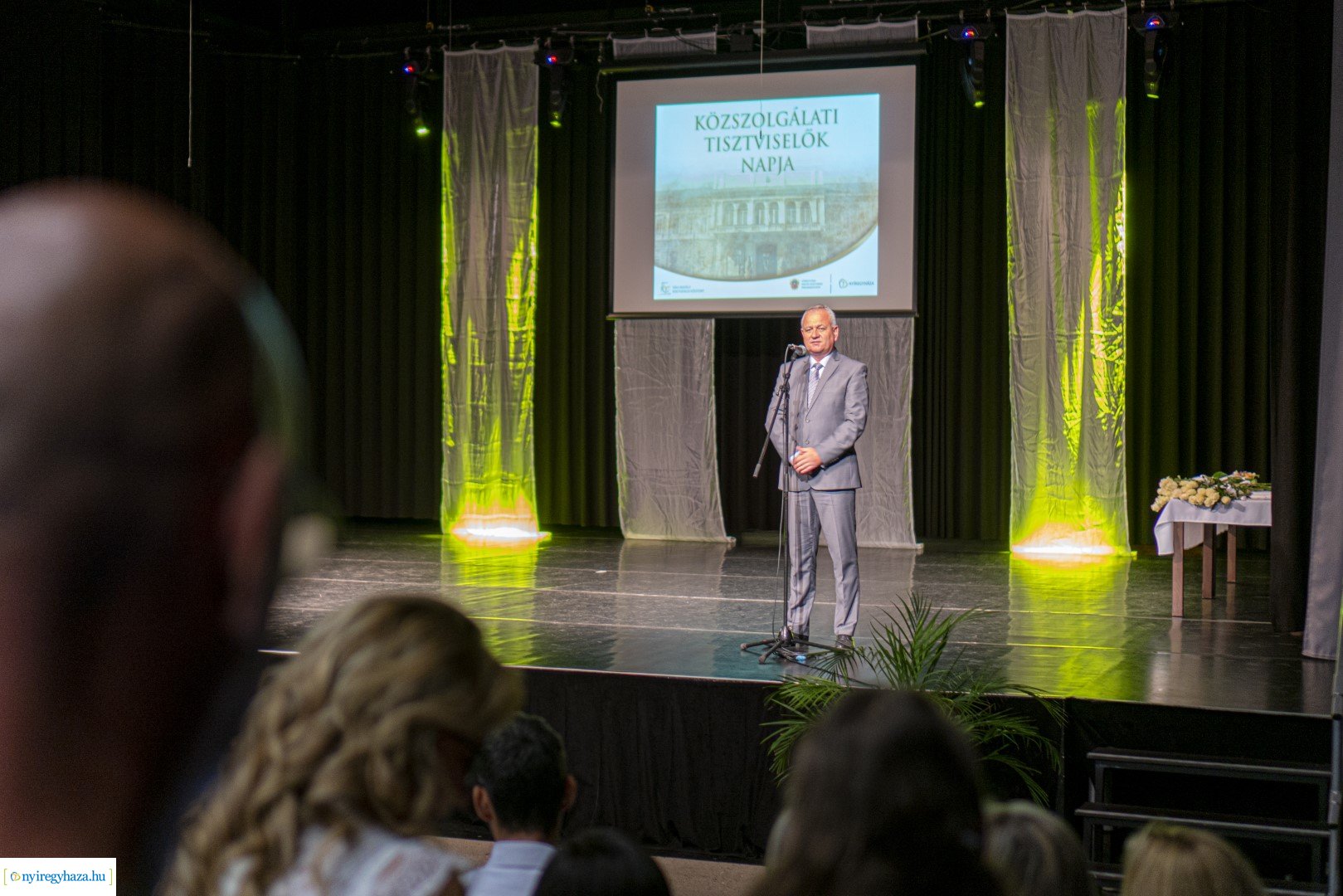 Közszolgálati Tisztviselők Napja