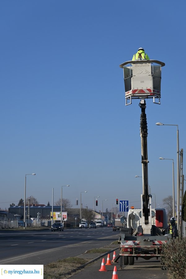 Közvilágítás maradék részének a visszakapcsolása