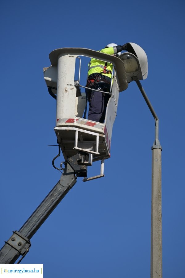 Közvilágítás maradék részének a visszakapcsolása