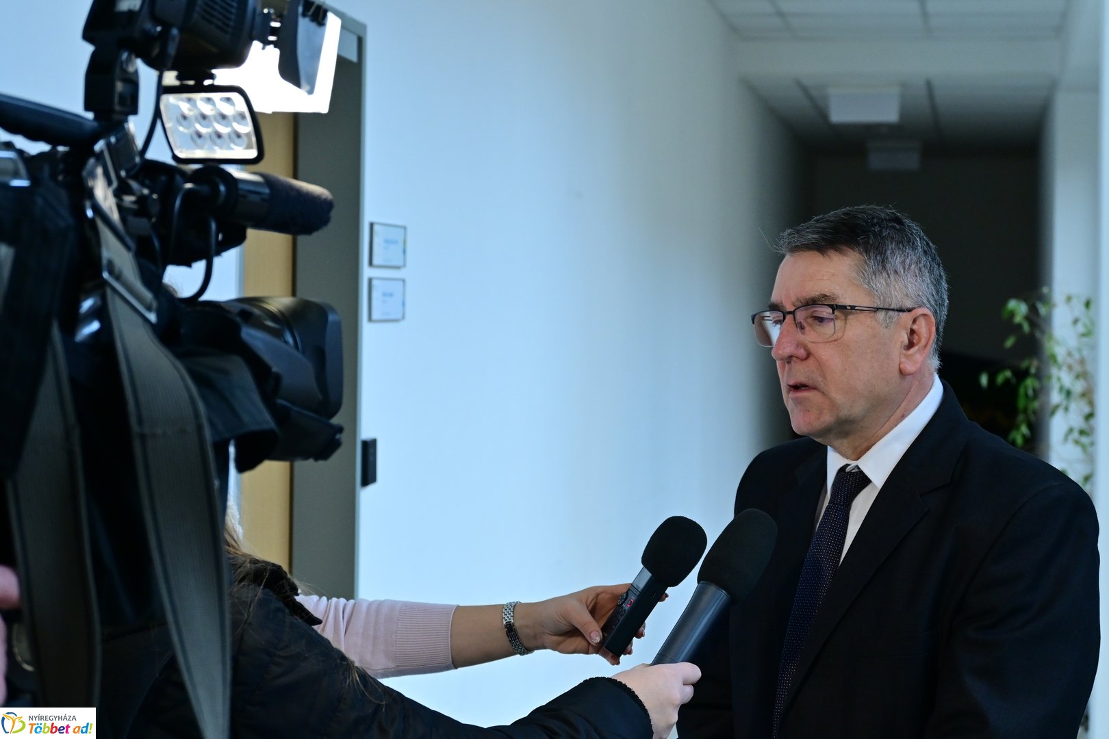 Krízismegbeszélés a Városházán 2025 novemberében