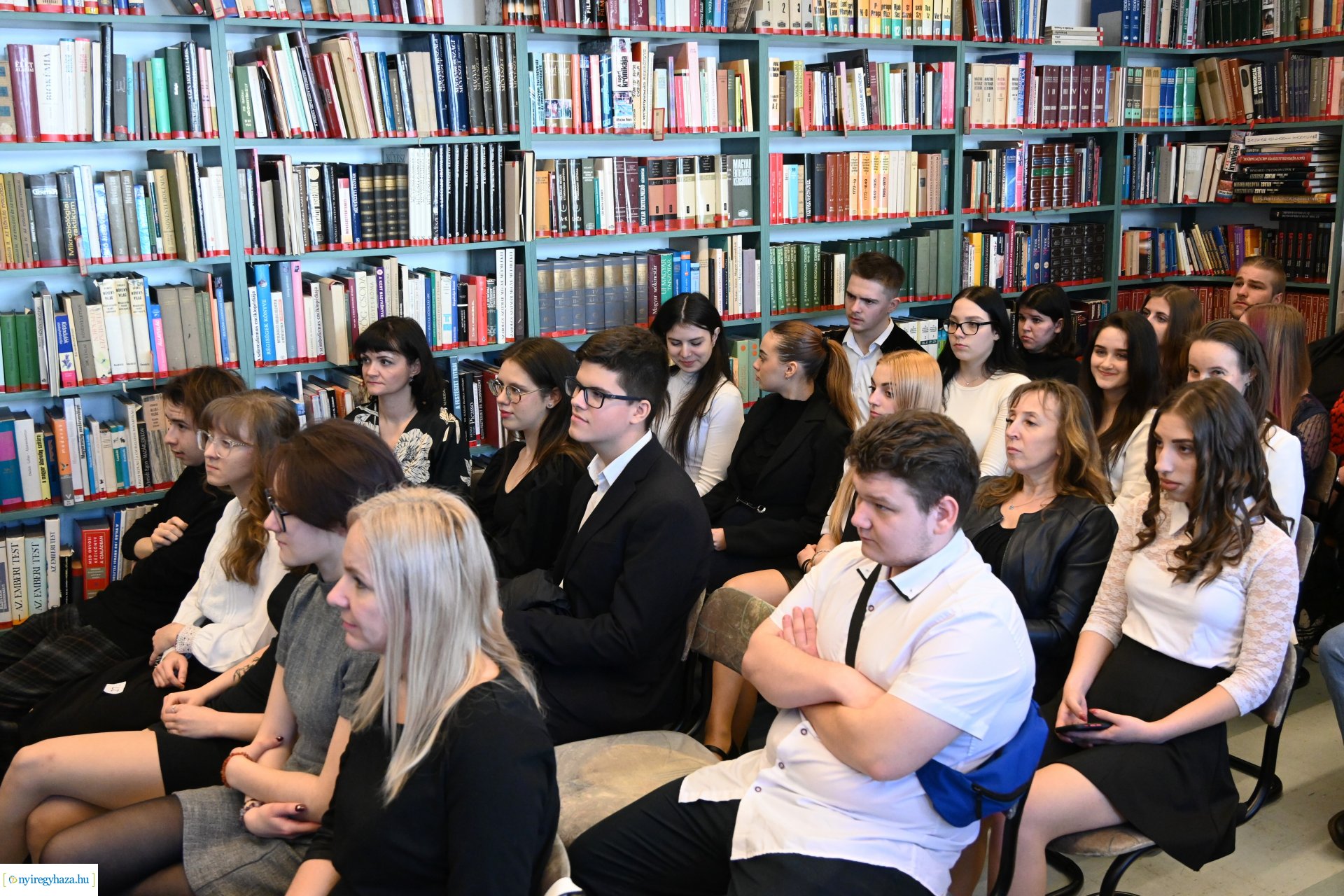 "Krúdy és Váci nyomában" - kreatív művészeti verseny középiskolásoknak