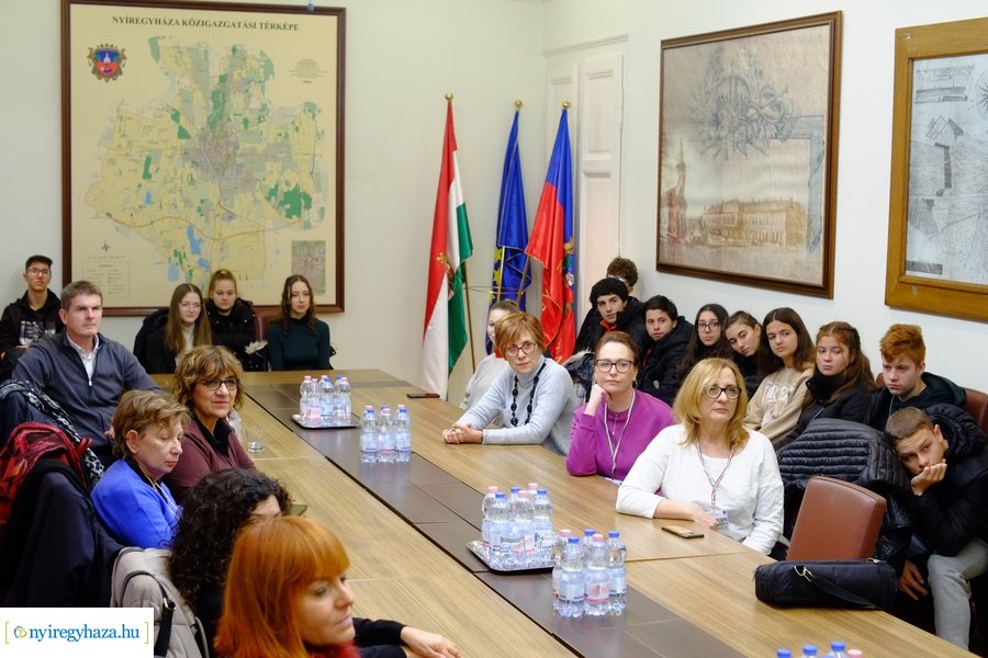 Külföldi diákok a Városházán 20221202