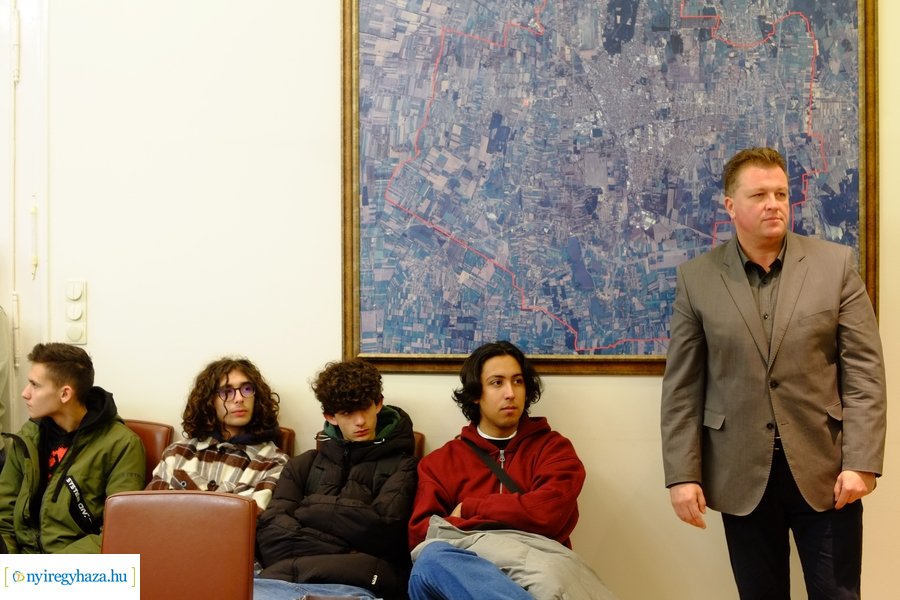 Külföldi diákok a Városházán 20221202