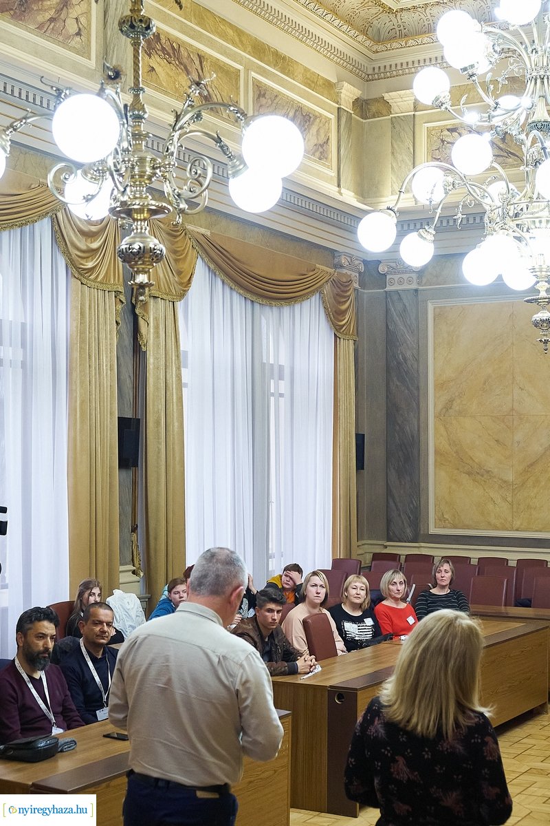 Külföldi diákok látogattak a Városházára  -  20200303