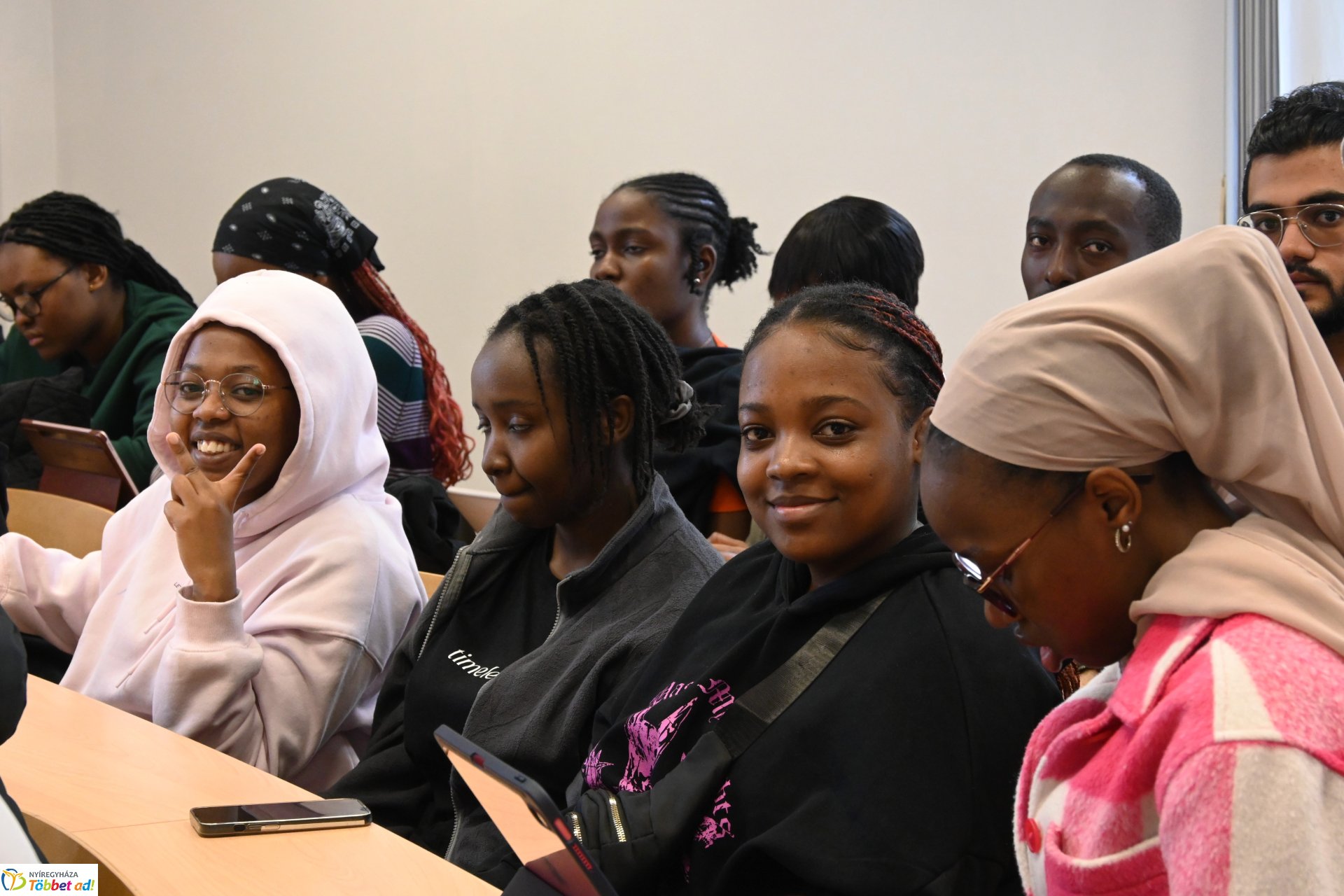 Külföldi diákok tájékozódtak a helyi közlekedési szabályok betartásának fontosságáról