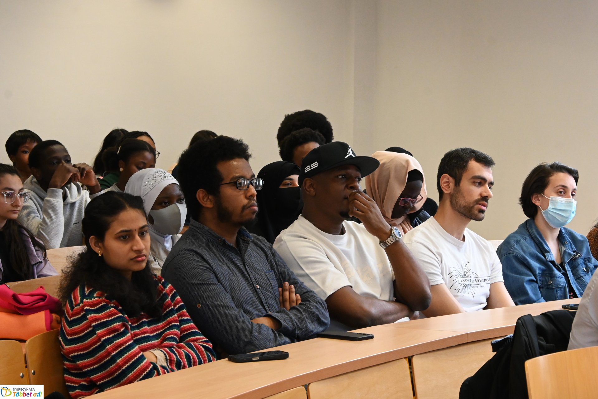 Külföldi diákok tájékozódtak a helyi közlekedési szabályok betartásának fontosságáról