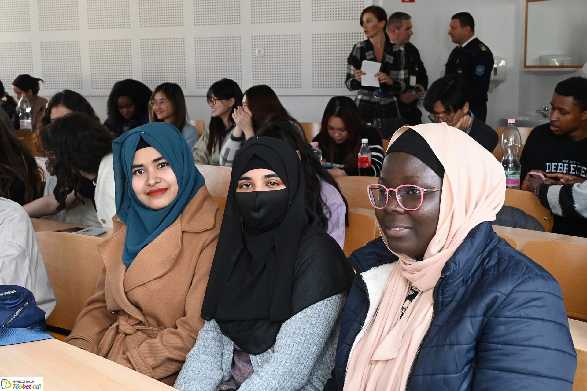 Külföldi diákok tájékozódtak a helyi közlekedési szabályok betartásának fontosságáról