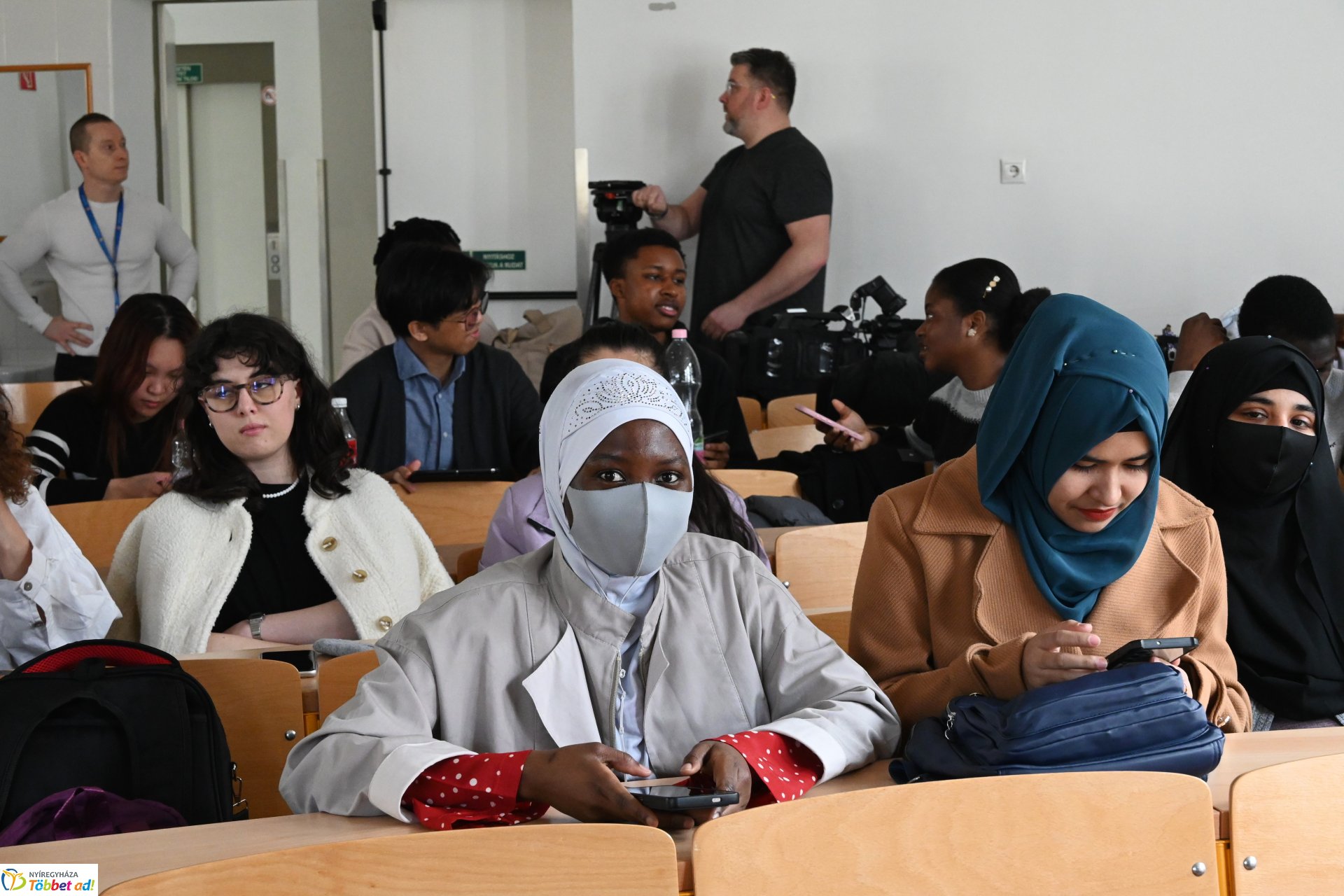 Külföldi diákok tájékozódtak a helyi közlekedési szabályok betartásának fontosságáról