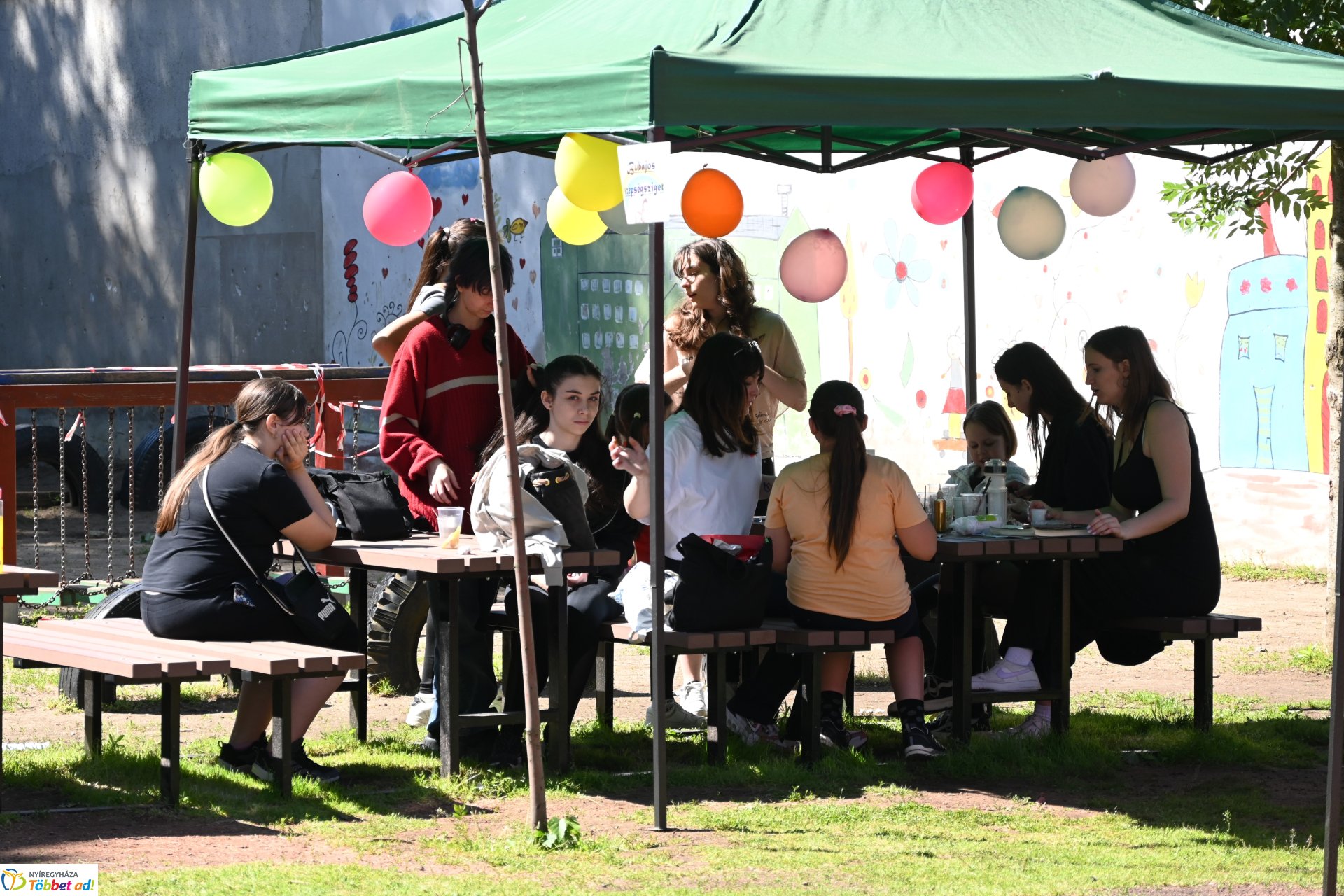 Kültéri röplabdapályát avattak a Bem-ben