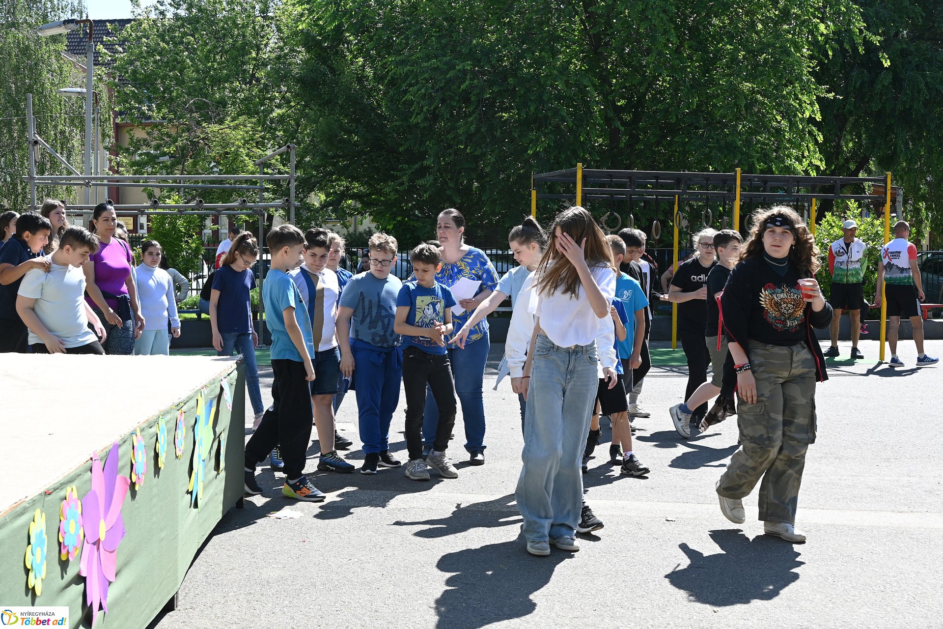 Kültéri röplabdapályát avattak a Bem-ben