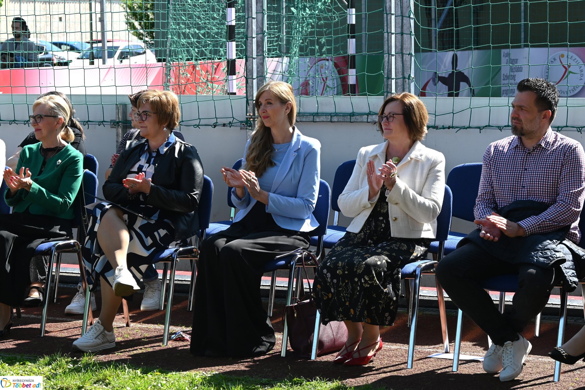 Kültéri röplabdapályát avattak a Bem-ben