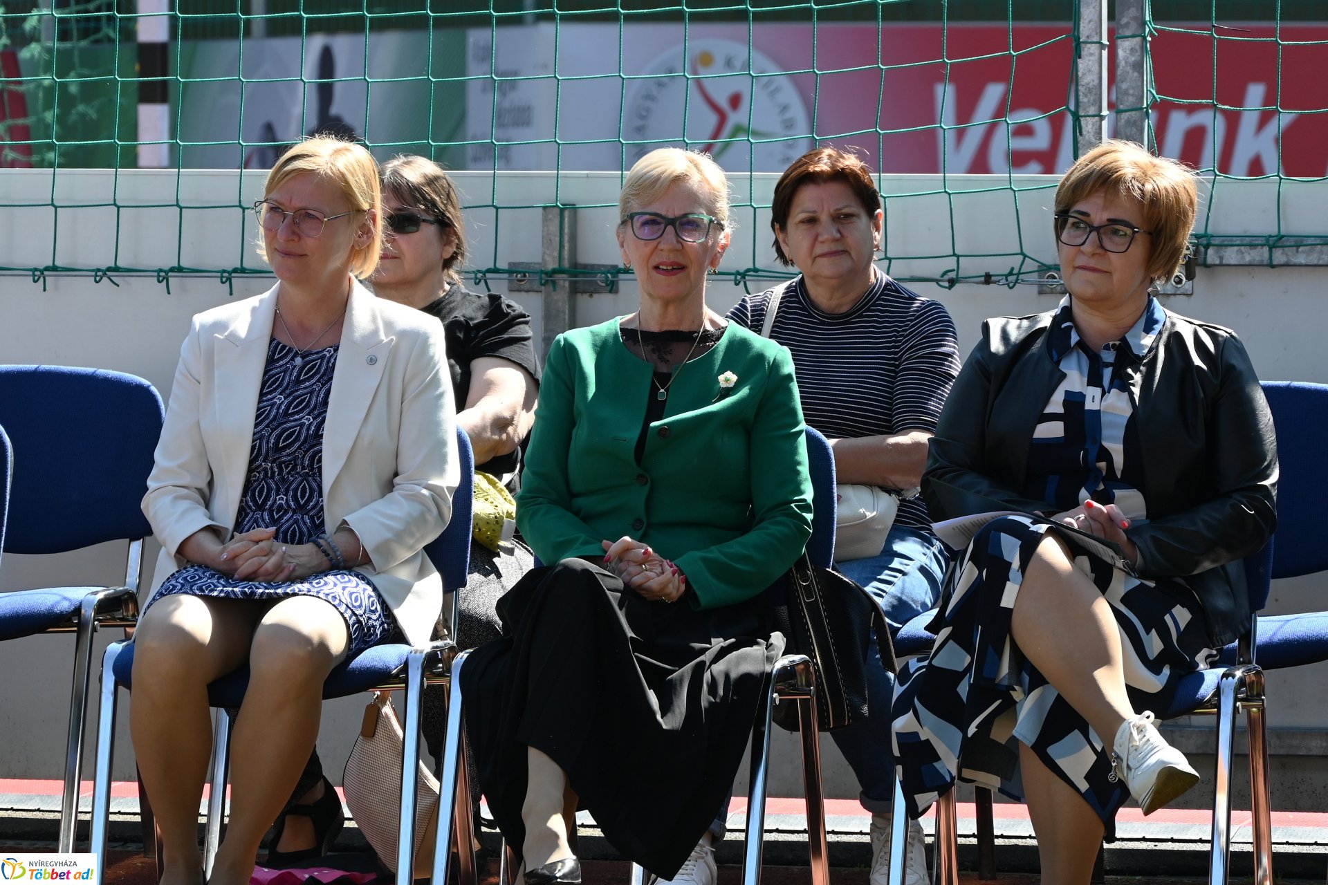 Kültéri röplabdapályát avattak a Bem-ben