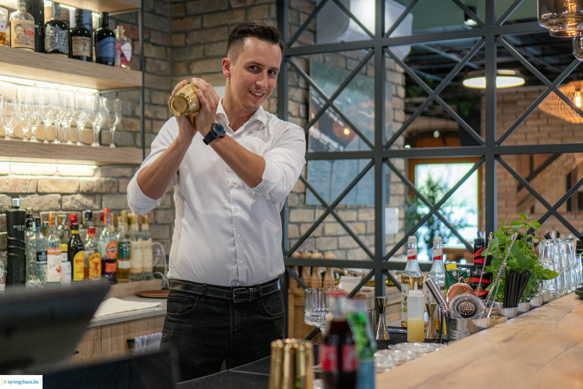 Kulturális feltöltődés és olasz ízek Nyíregyházán, a Neapolis Pizzériában