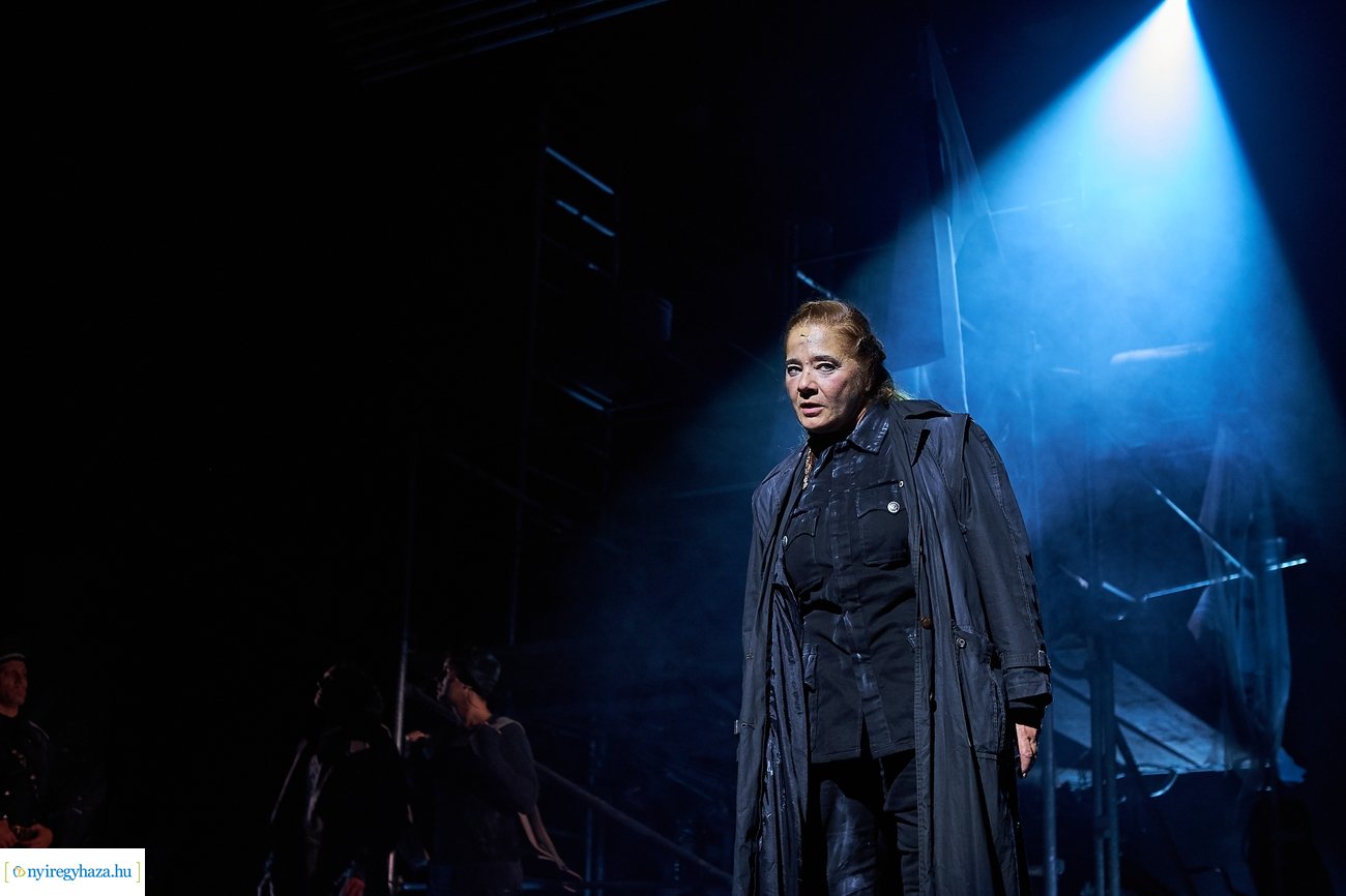 Kurázsi mama és gyermekei