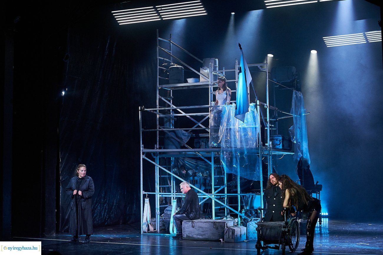 Kurázsi mama és gyermekei