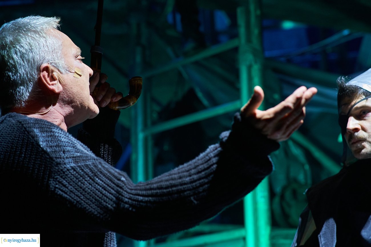 Kurázsi mama és gyermekei