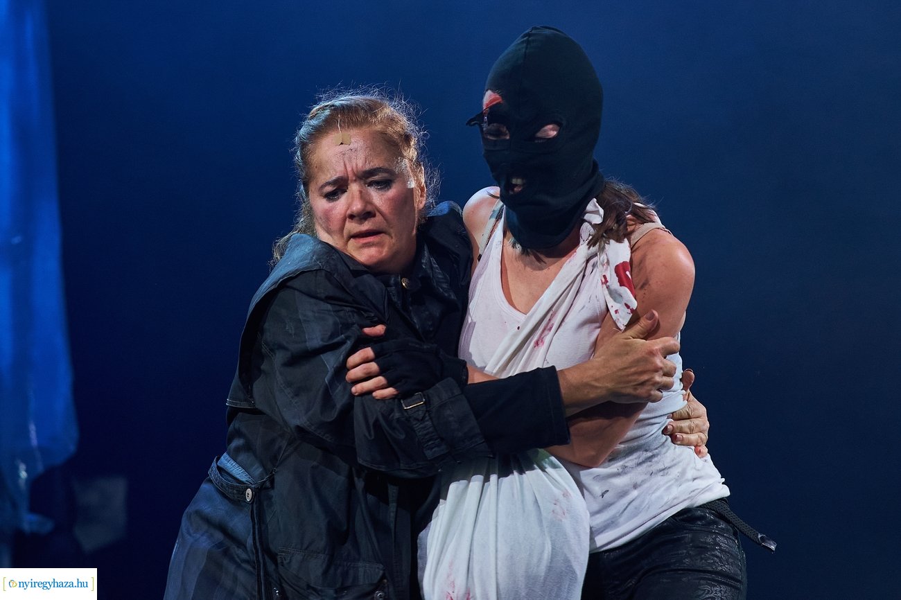 Kurázsi mama és gyermekei