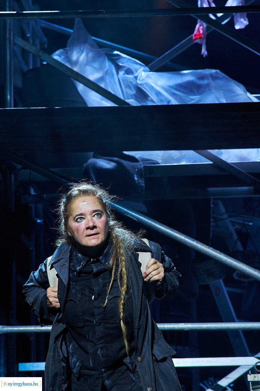 Kurázsi mama és gyermekei