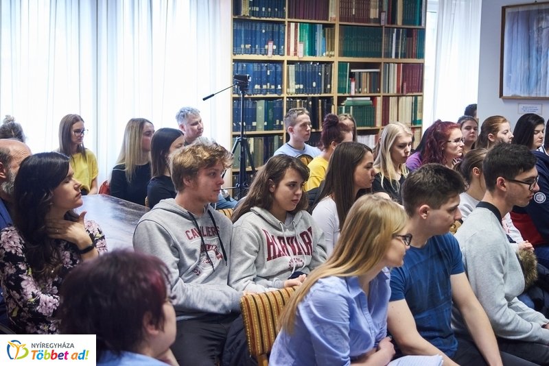 Kutatódiákok a Levéltárban