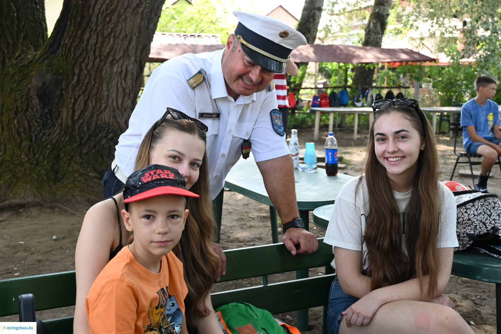 Kutyás rendőrségi bemutató a Kisvakond táborban