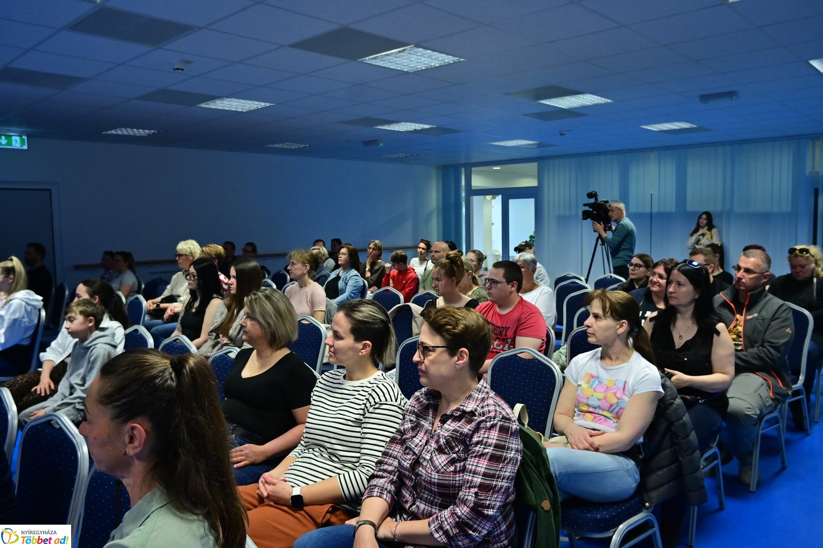 Kutyázz Nyíregyháza! - előadás a kulturális központban