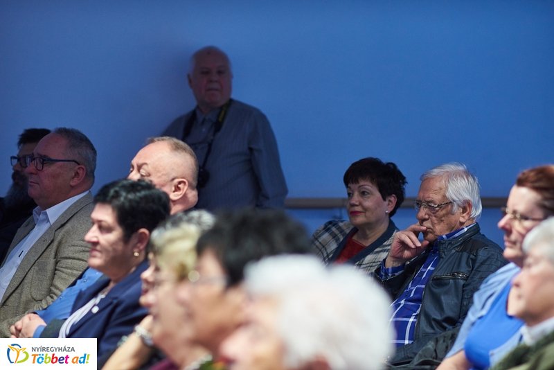 L. Tóth László köszöntése