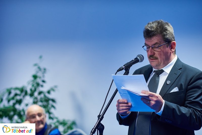 L. Tóth László köszöntése