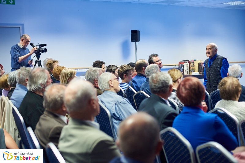 L. Tóth László köszöntése