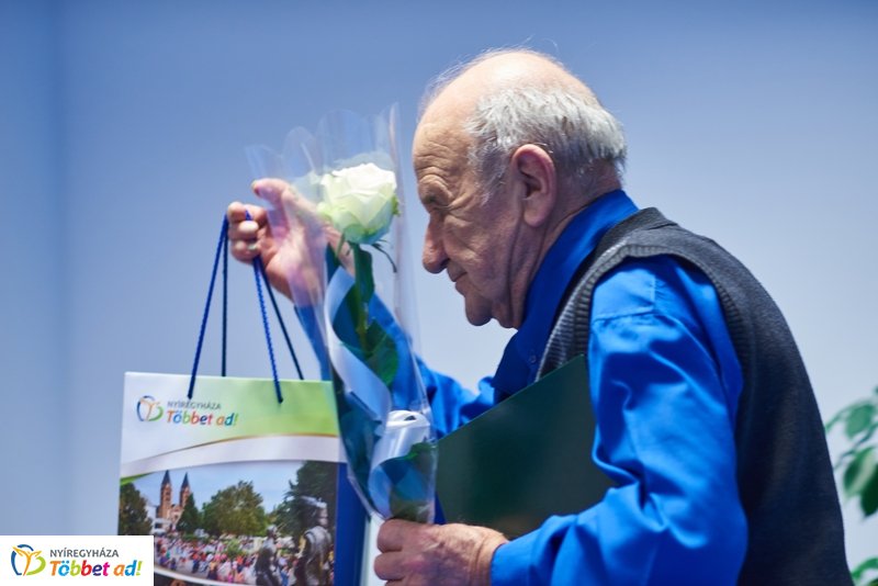 L. Tóth László köszöntése